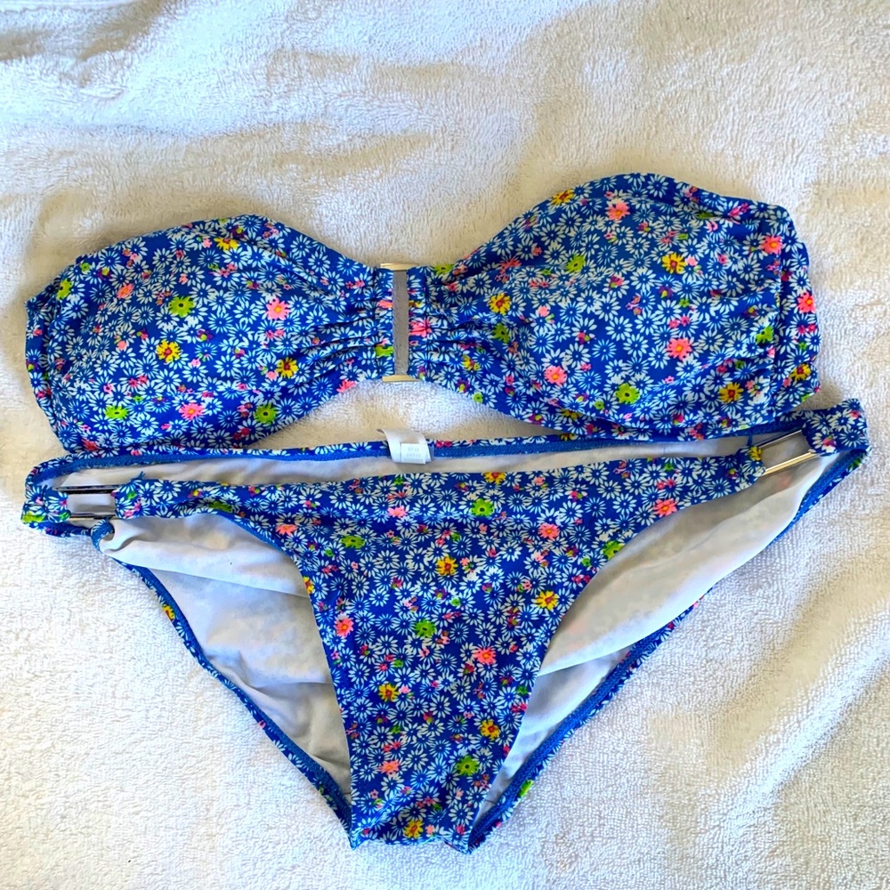 Floral bikini